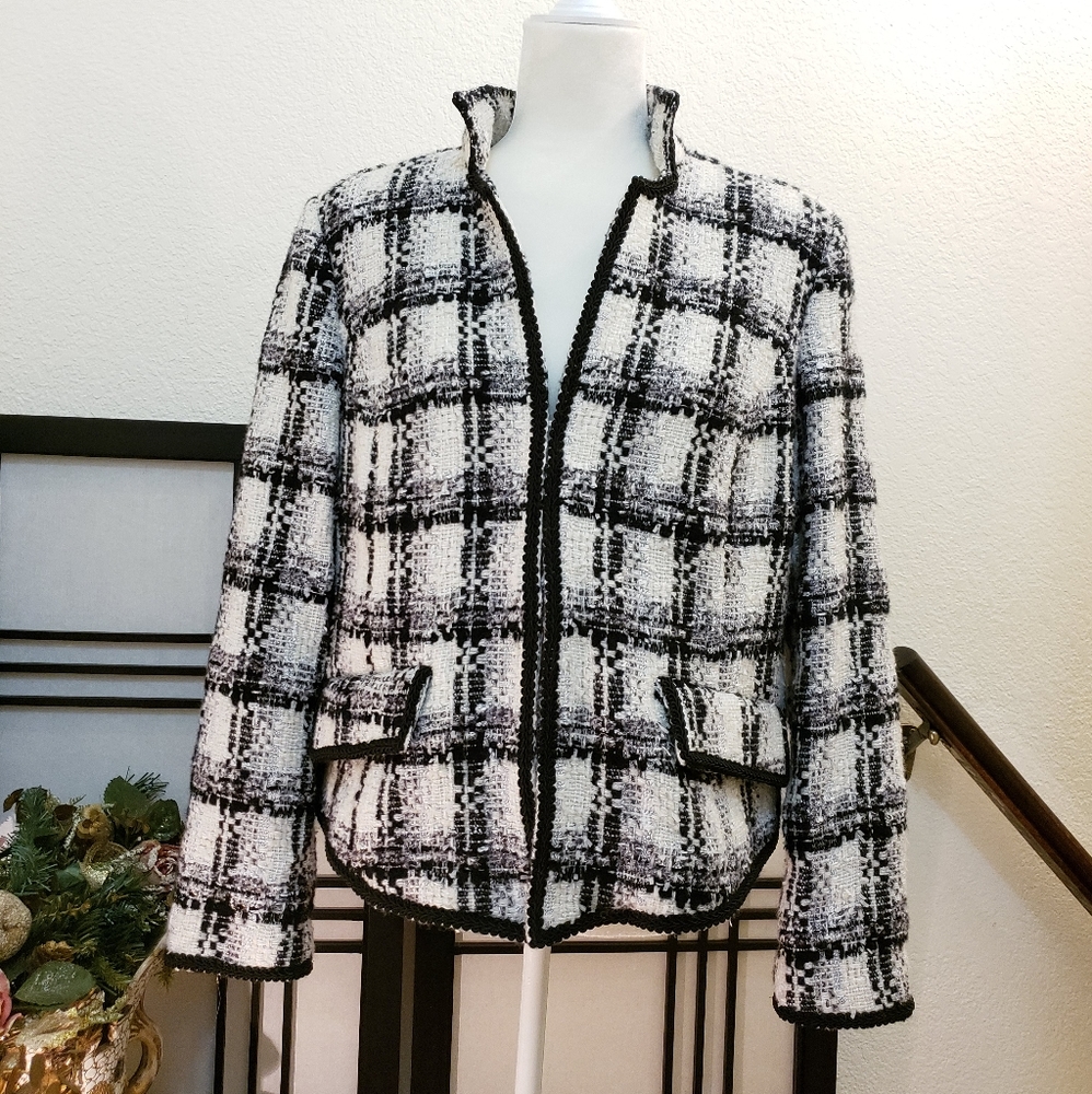 Jacket - Picture 2 of 8